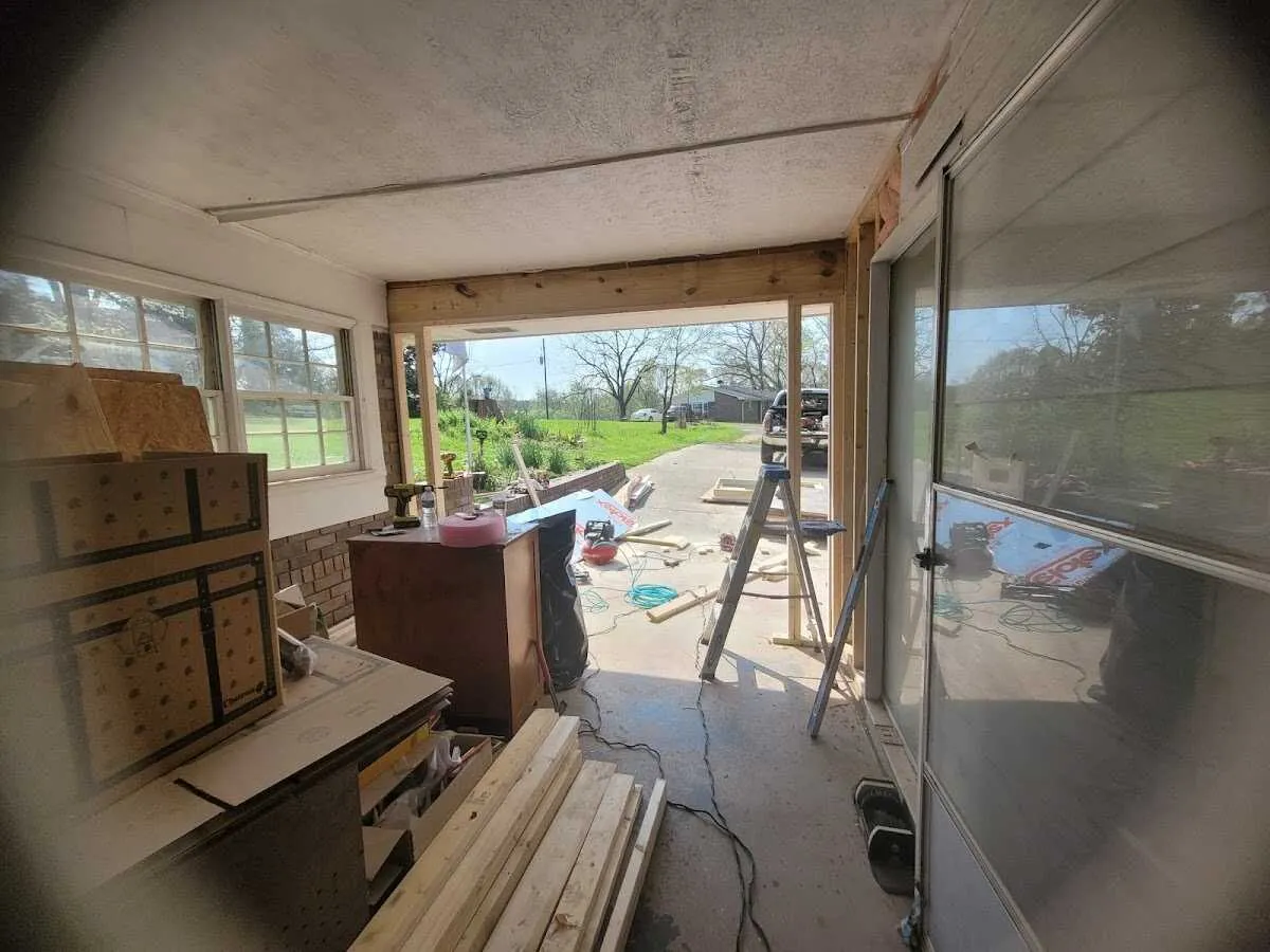 Air movers and dehumidifier for Drying & Dehumidification in Skokie